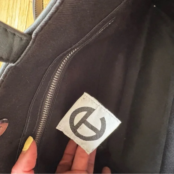 Black Telfar Medium Bag - Picture 5 of 6